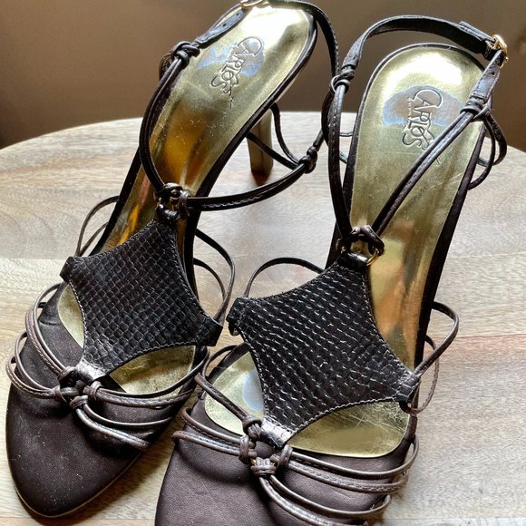 Brown Carlos Santana Kitten Heels, Size 10 - Picture 2 of 5